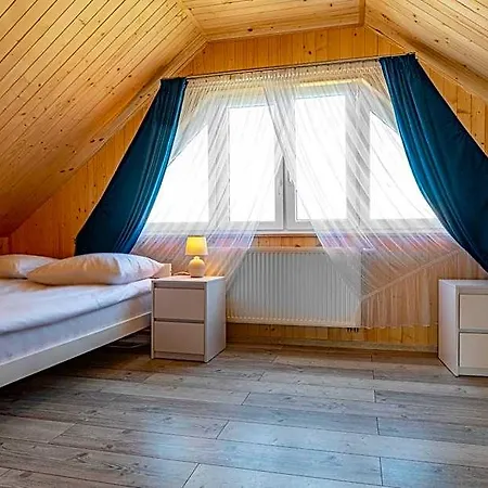 Przystanek Mewa Lodge *
