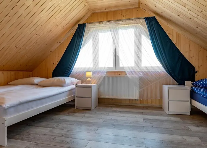 Przystanek Mewa بيت خشبي Rozewie